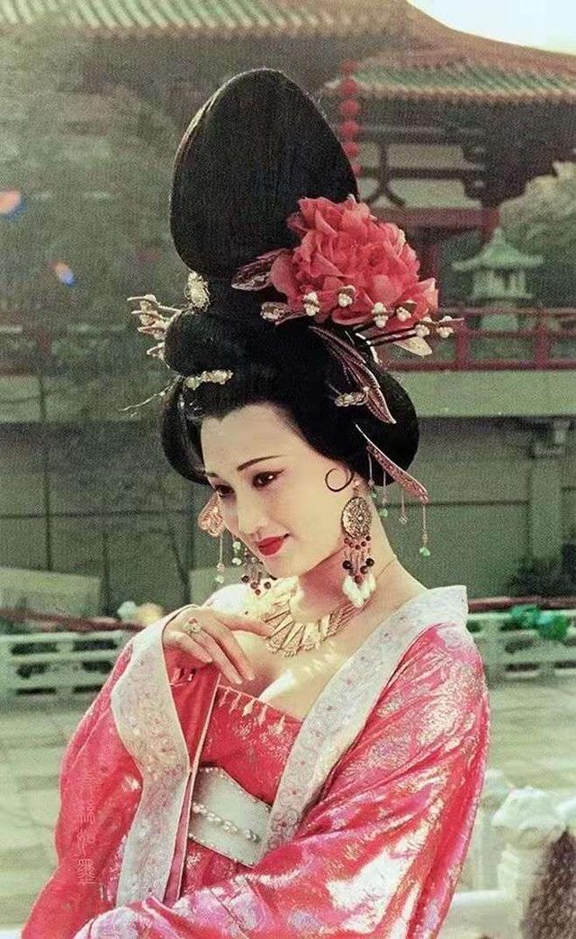 杨贵妃八字看孩子