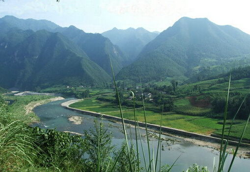 祖坟风水蜻蜓点水