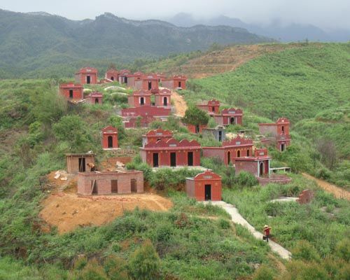 风水师用水银迁坟墓