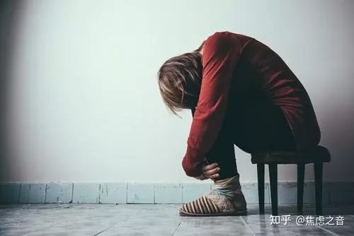 4、一旦有精神病史就一辈子完了:我有严重的家族精神病史要对女友隐瞒吗？