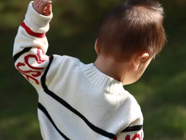 男孩生初一克父母是吗，5月初一生命运如何