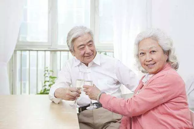 7年和68年结婚好吗，67年属羊54岁命中注定"