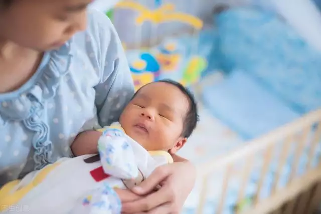 婴儿月份顺口溜，婴儿一到十二个月变化