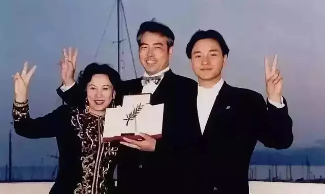 988女龙1990男马结婚，1990属马男和1988龙女"