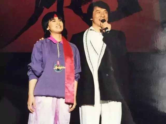 988女龙1990男马结婚，1990属马男和1988龙女"