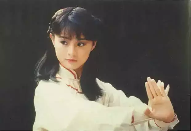 988女龙1990男马结婚，1990属马男和1988龙女"