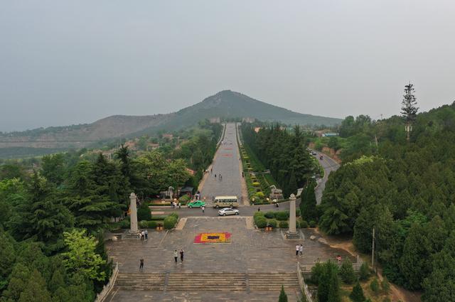 航拍乾陵：北山第二好的风水宝地，像极了一个躺在大地上的美人