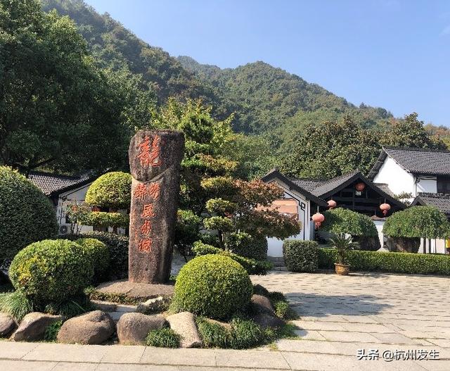 杭州还有个国家森林公园，灵山锦绣风水洞这个季节秋游正当时