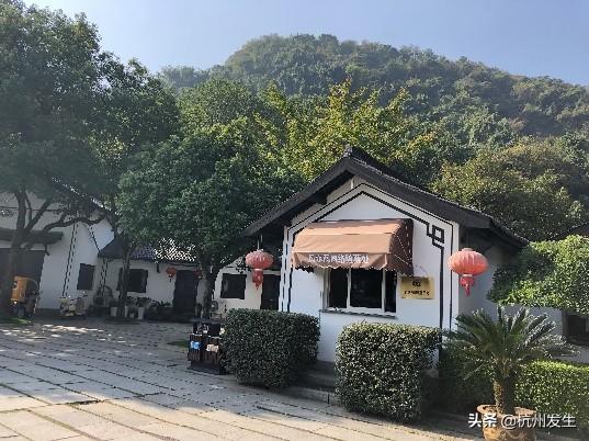 杭州还有个国家森林公园，灵山锦绣风水洞这个季节秋游正当时