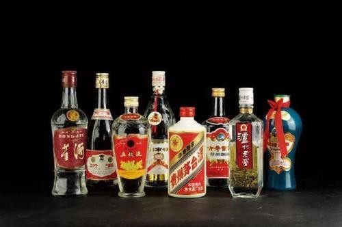 名烟名酒专卖店取名(烟酒商行取名大全最新版)