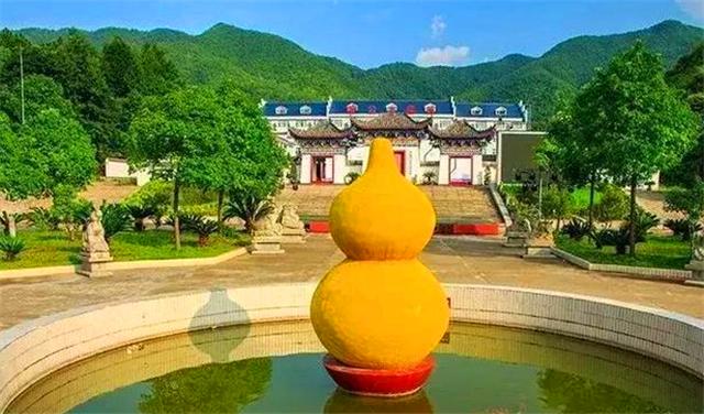 三僚村：被称风水第一村，400多风水师，有人年收入200万