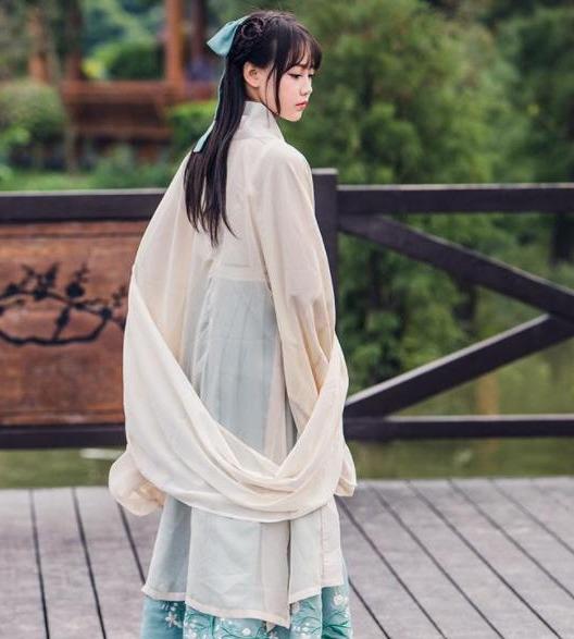 天蝎座汉服