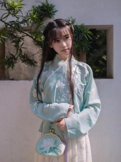 天蝎座汉服