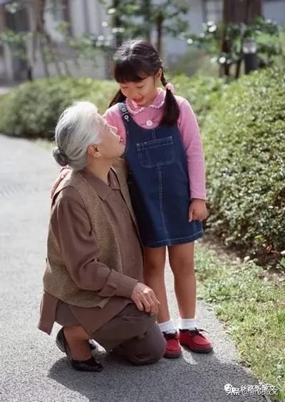 三两二钱女命属狗想知道命运