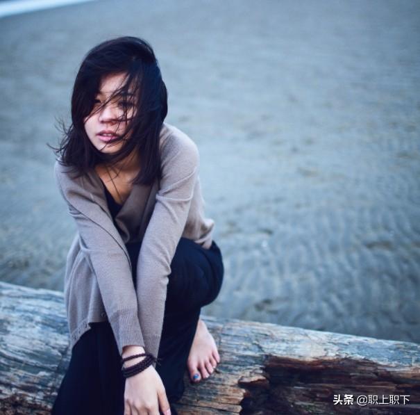 婚后不合且容易离婚的女命八字